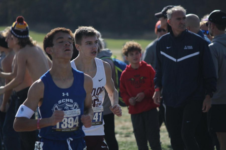 Thomas+Doss+finishes+his+record-setting+run+at+Gans+Creek+Cross+Country+Course+in+Columbia%0A