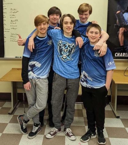 Esports Team poses after winning 5th in State for Halo