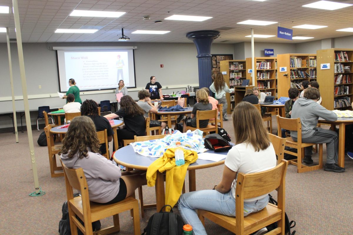 On Sep. 30 student council has a meeting and the club leaders Hope Day, Danika Nalepa, Jessie Morehead, and Lana Usery talk about the clubs reminders and upcoming events. A big topic in that meeting was setting up homecoming and who all is going to help.
