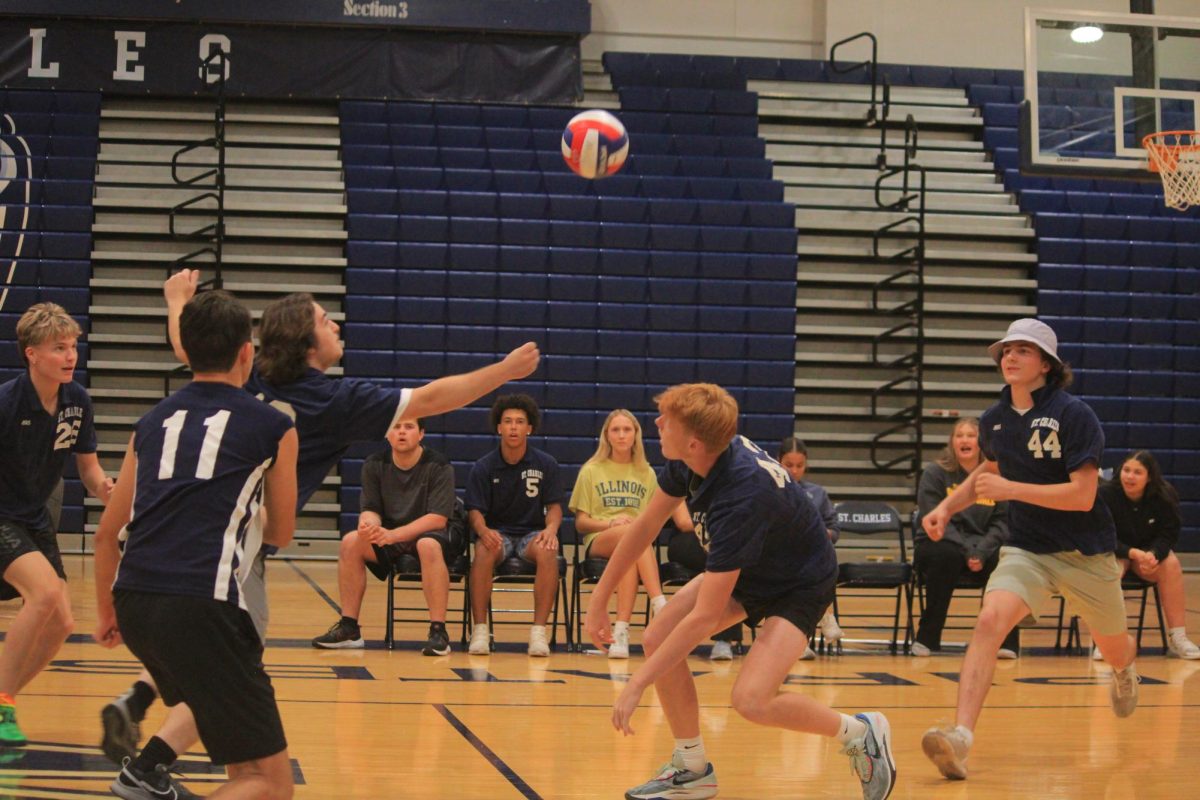 Max Bomerschein reaching for the pass