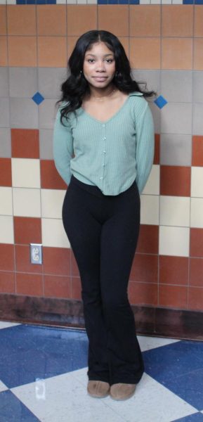 Student Tayonna Crossland poses for an outfit picture.